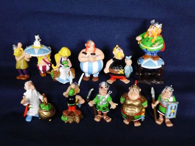 Figurenübersicht 2000.jpg